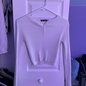 Brandy Melville White Cropped Button Up Shirt